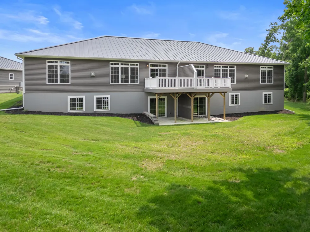 235 Auseon Court Hillsdale, MI 49242