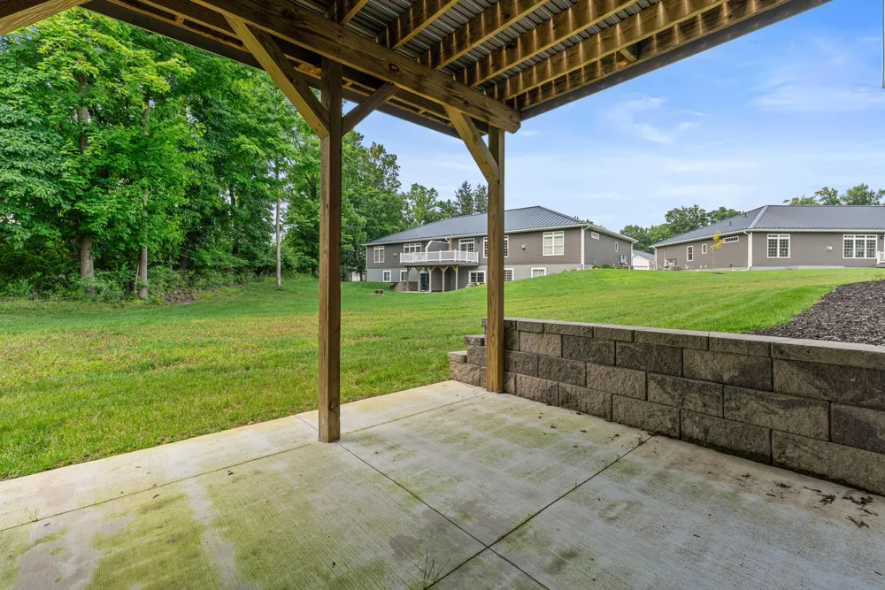 235 Auseon Court Hillsdale, MI 49242