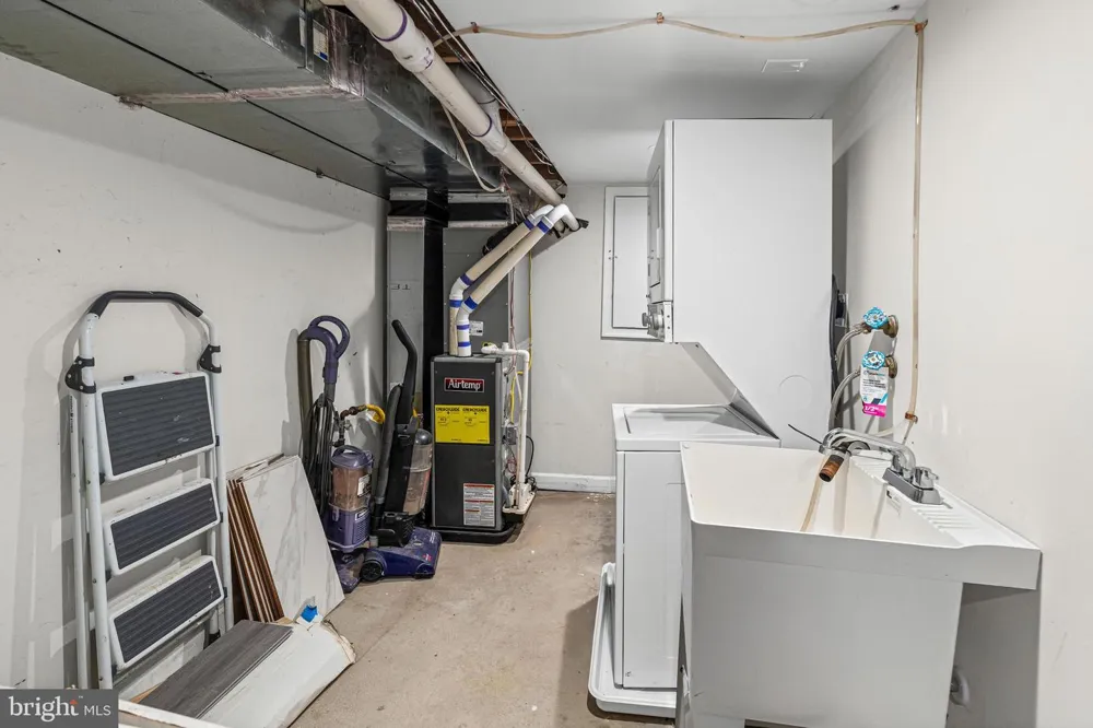 713 DUNCAN STREET Baltimore, MD 21205