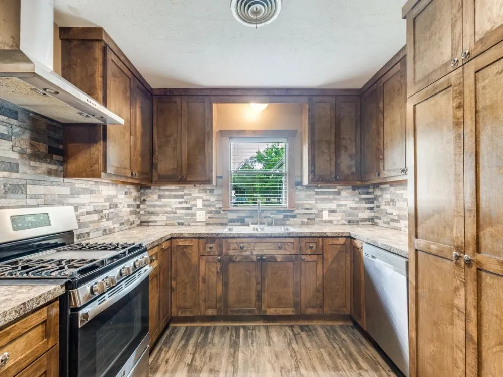 308 Gibbs Street Devers, TX 77538
