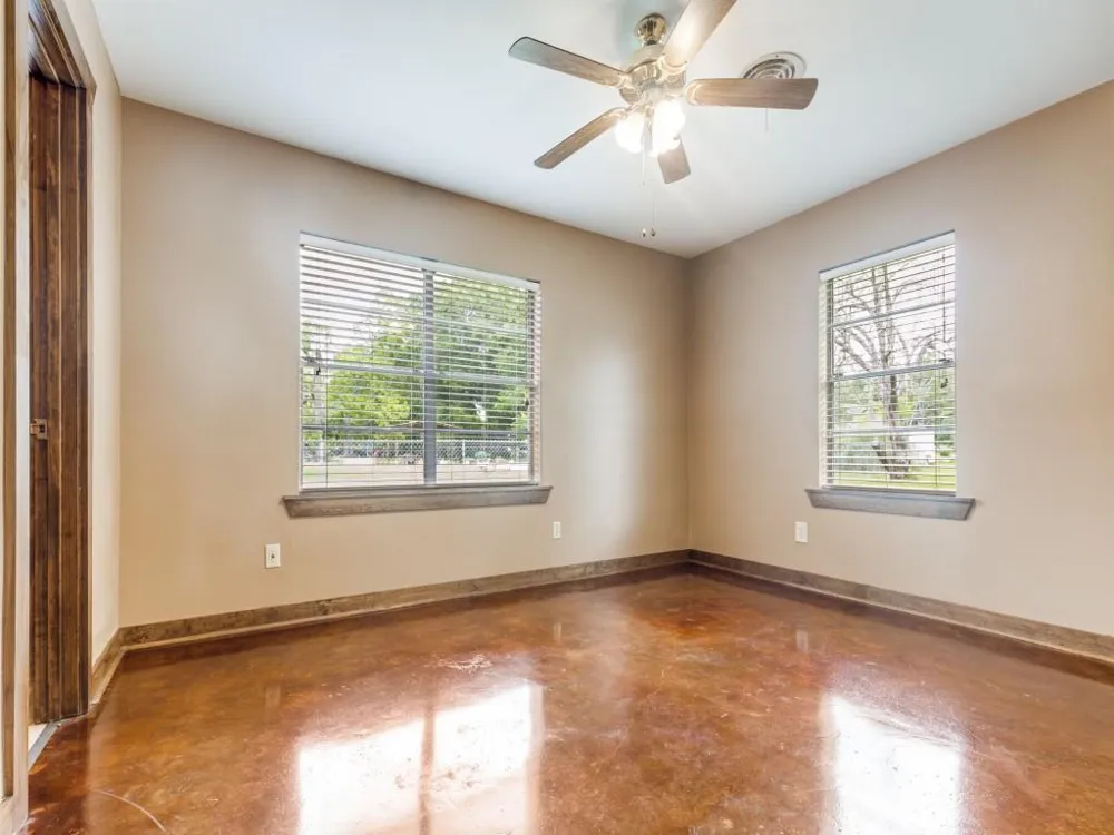 308 Gibbs Street Devers, TX 77538