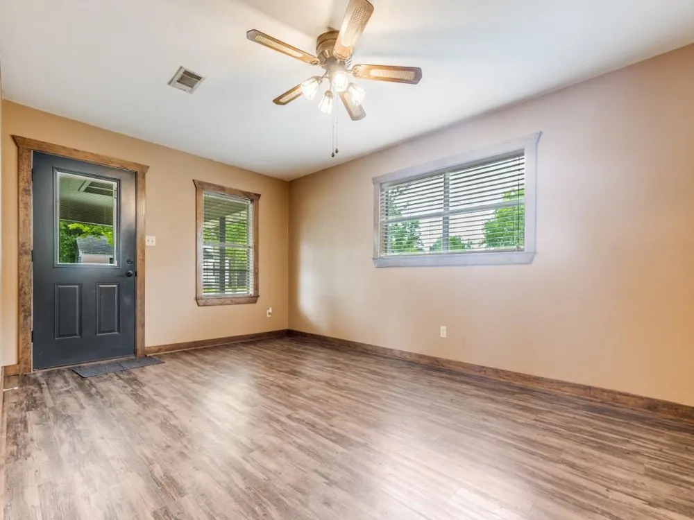 308 Gibbs Street Devers, TX 77538