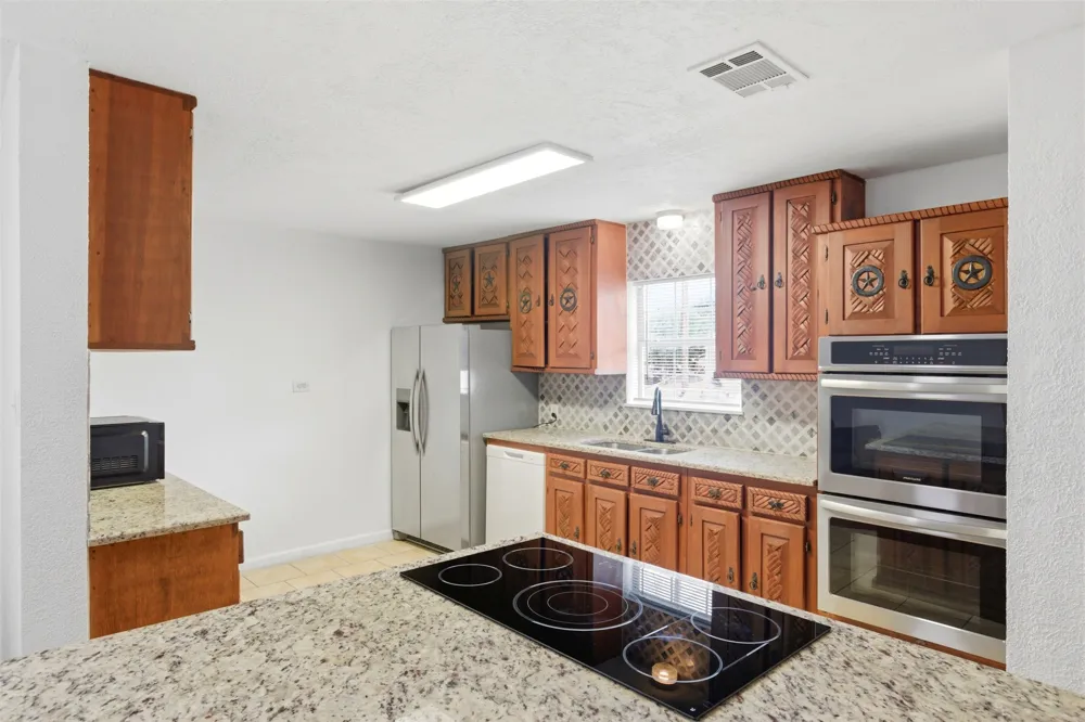 206 Oscar Street Taylor, TX 76574