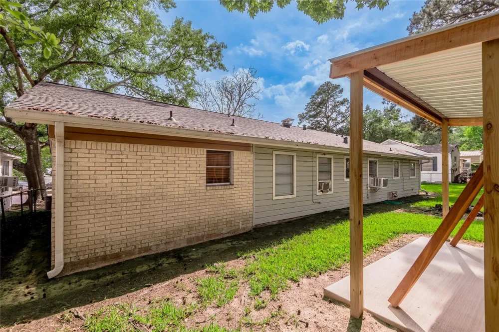 1412 22nd Street #B Huntsville, TX 77340