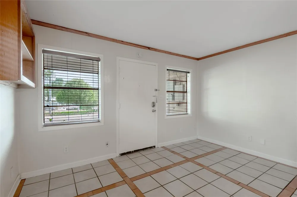 1412 22nd Street #B Huntsville, TX 77340