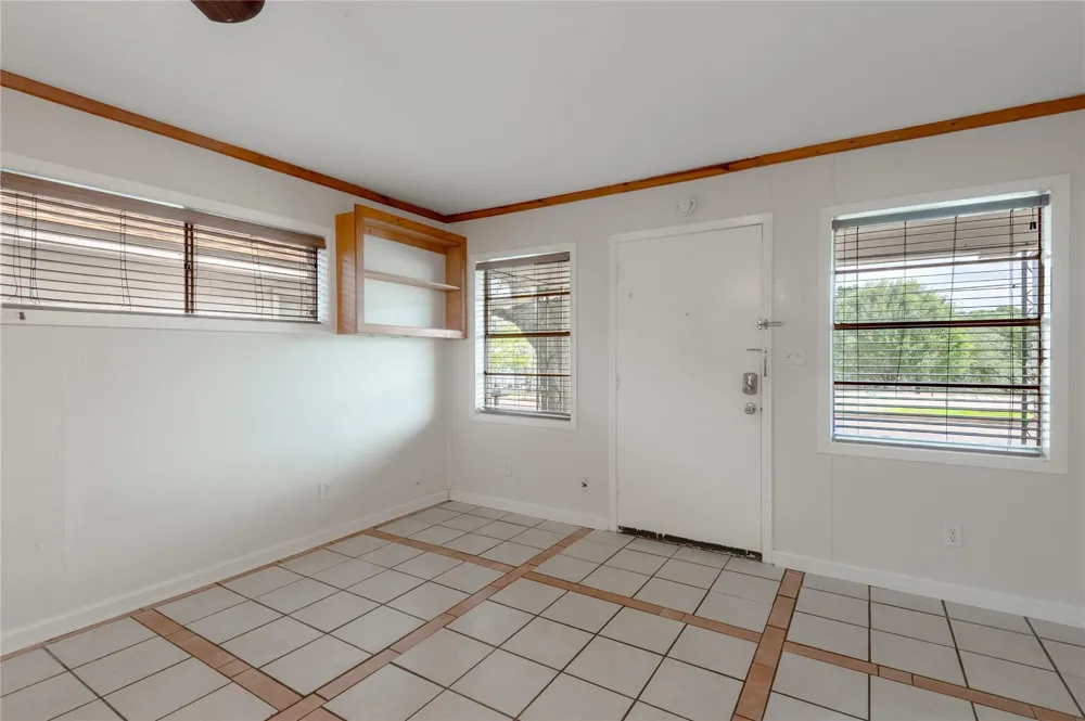 1412 22nd Street #B Huntsville, TX 77340