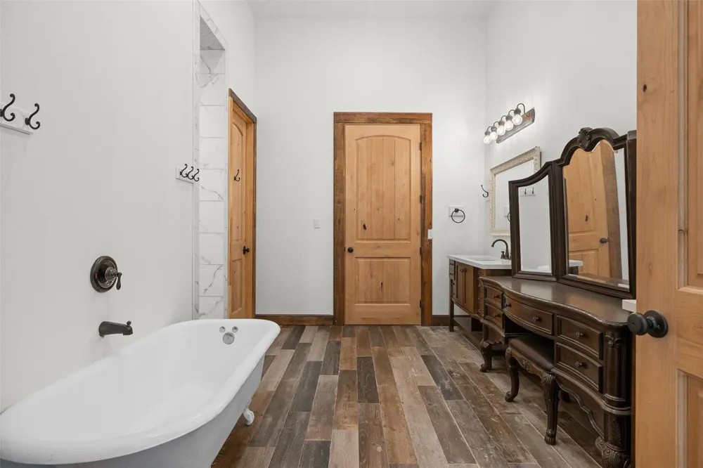306 Tanglewood Lane Somerville, TX 77879