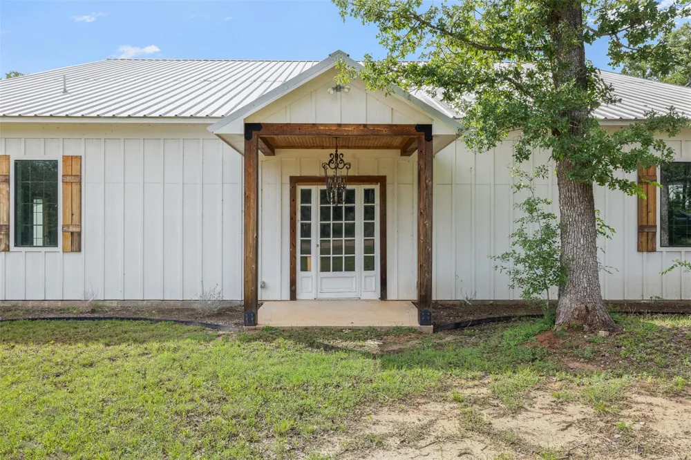 306 Tanglewood Lane Somerville, TX 77879