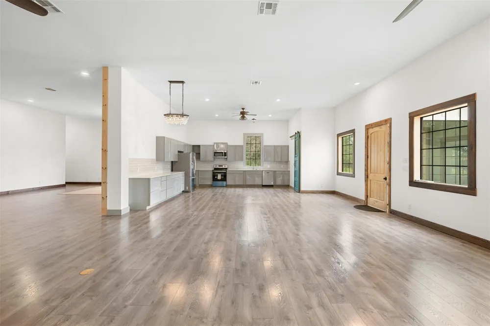 306 Tanglewood Lane Somerville, TX 77879