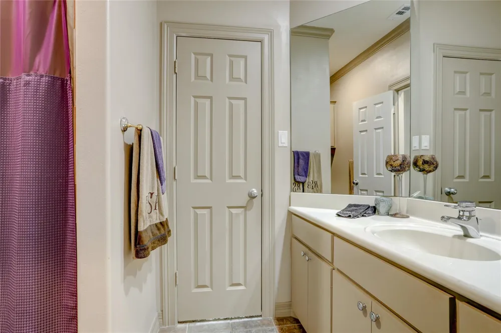 4806 Wedgewood Drive Bellaire, TX 77401