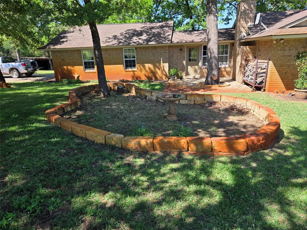 913 CR 237 Cameron, TX 76520