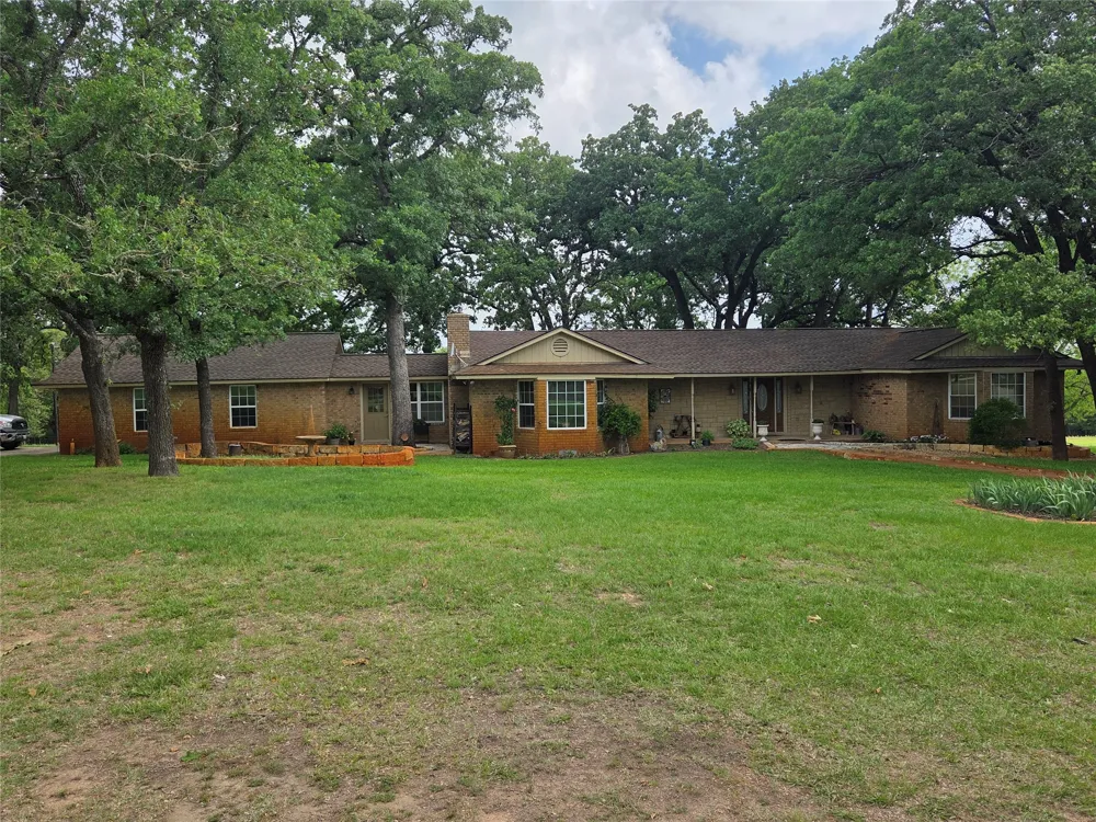 913 CR 237 Cameron, TX 76520