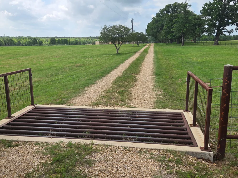 913 CR 237 Cameron, TX 76520