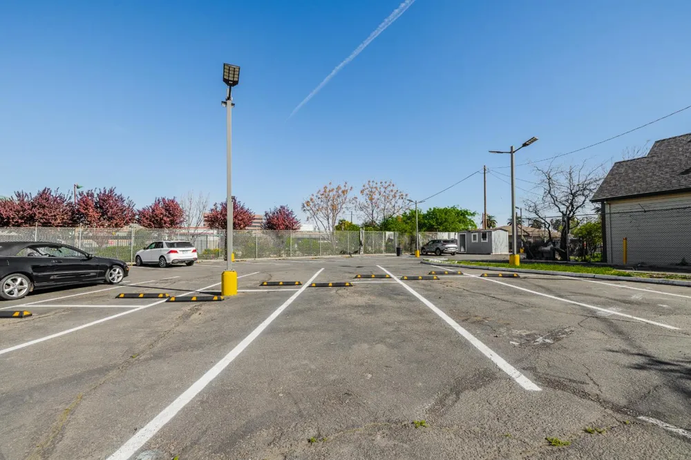 328 S Sutter Street Stockton, CA 95203