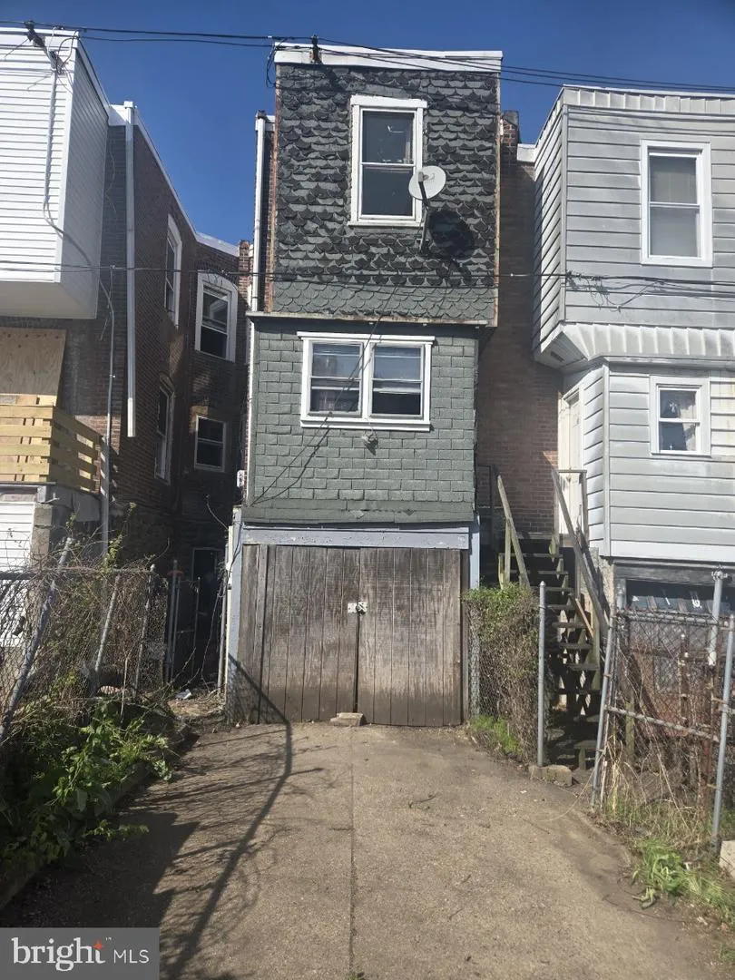 1026 W OLNEY AVENUE Philadelphia, PA 19141