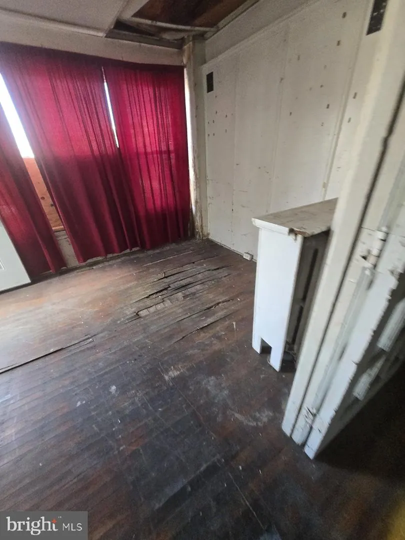 1026 W OLNEY AVENUE Philadelphia, PA 19141