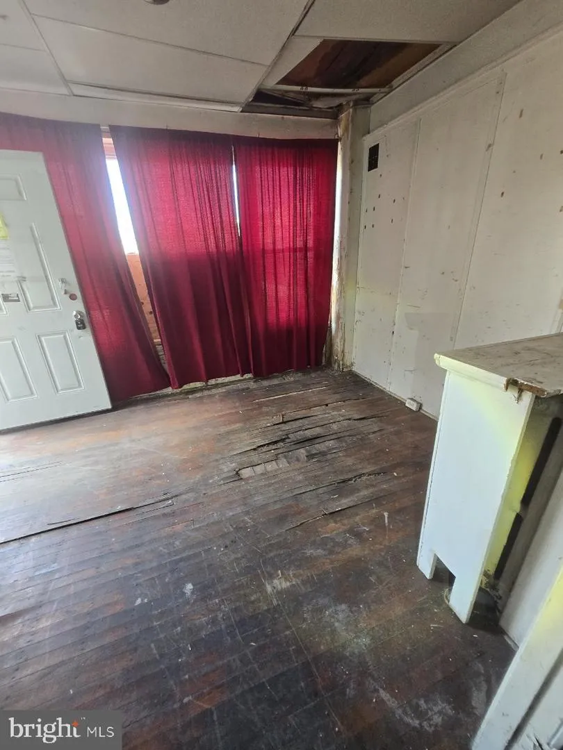1026 W OLNEY AVENUE Philadelphia, PA 19141