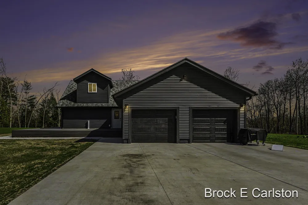 3233 Becker Road Muskegon, MI 49445
