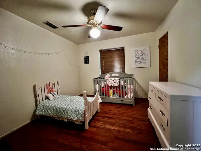 707 Loma Vista Kenedy, TX 78119