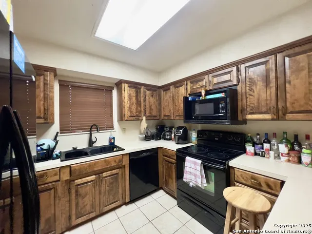 707 Loma Vista Kenedy, TX 78119