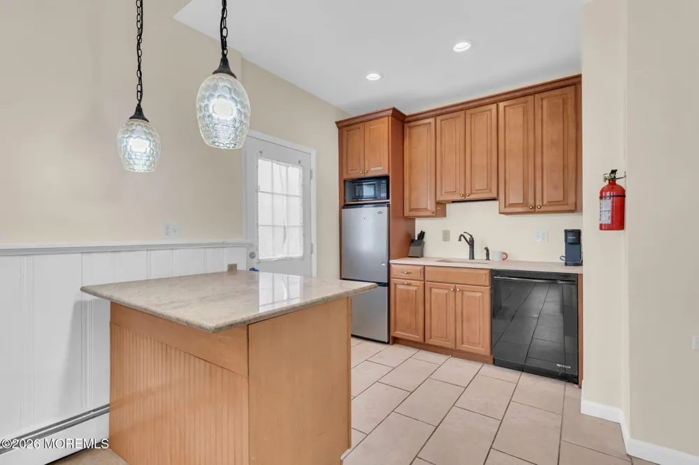 123 Reynolds Drive Eatontown, NJ 07724