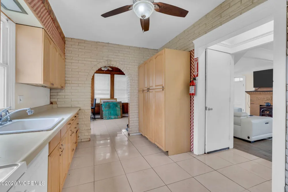 123 Reynolds Drive Eatontown, NJ 07724