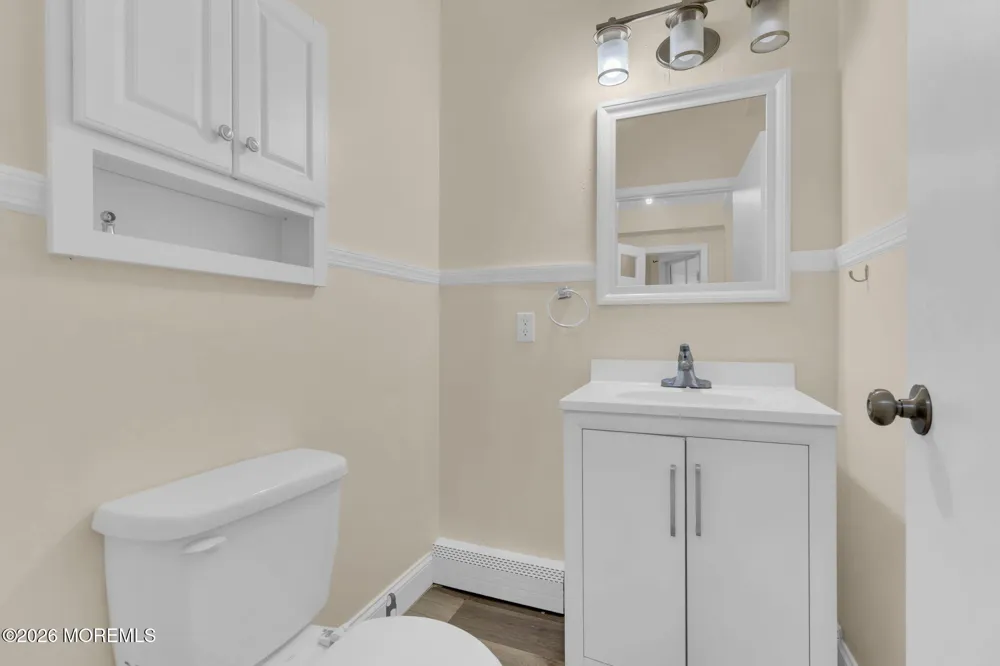 123 Reynolds Drive Eatontown, NJ 07724