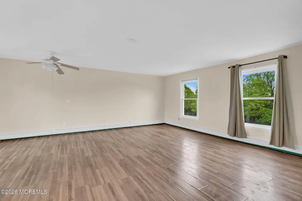123 Reynolds Drive Eatontown, NJ 07724