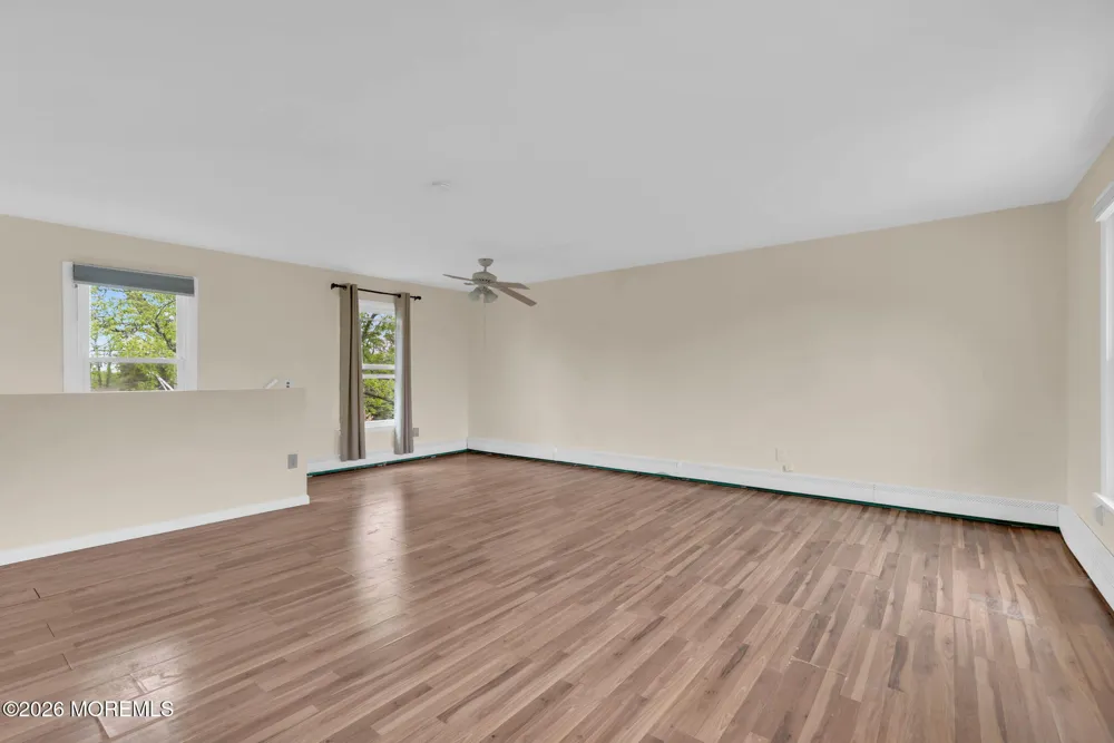 123 Reynolds Drive Eatontown, NJ 07724