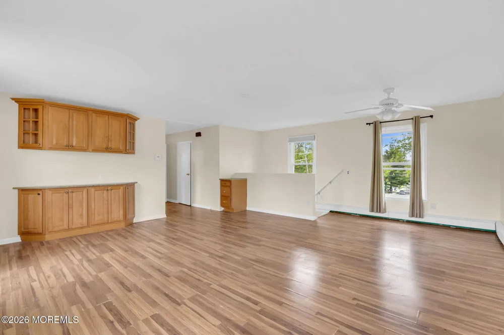 123 Reynolds Drive Eatontown, NJ 07724