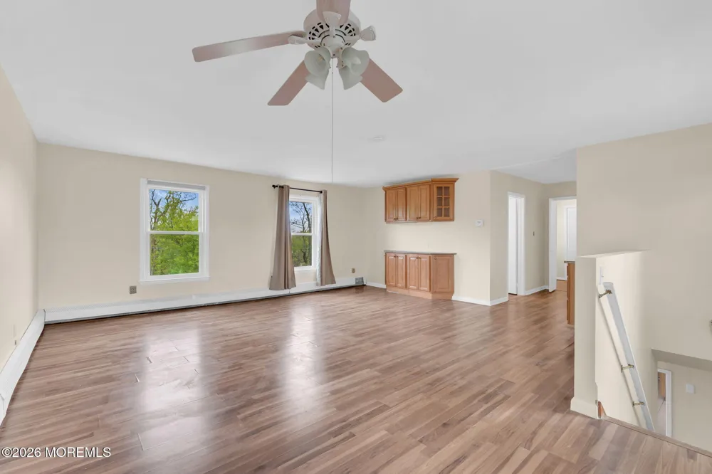 123 Reynolds Drive Eatontown, NJ 07724