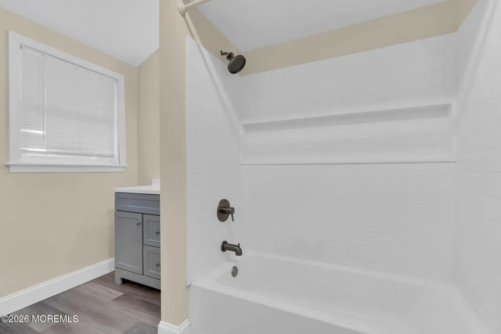 123 Reynolds Drive Eatontown, NJ 07724