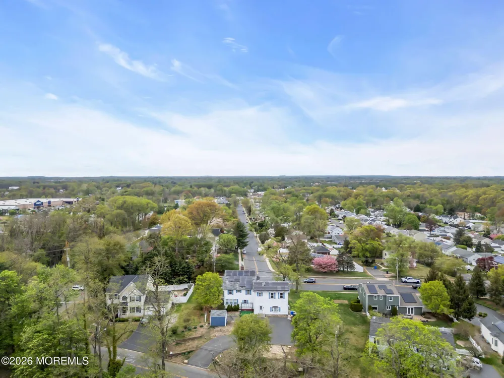 123 Reynolds Drive Eatontown, NJ 07724