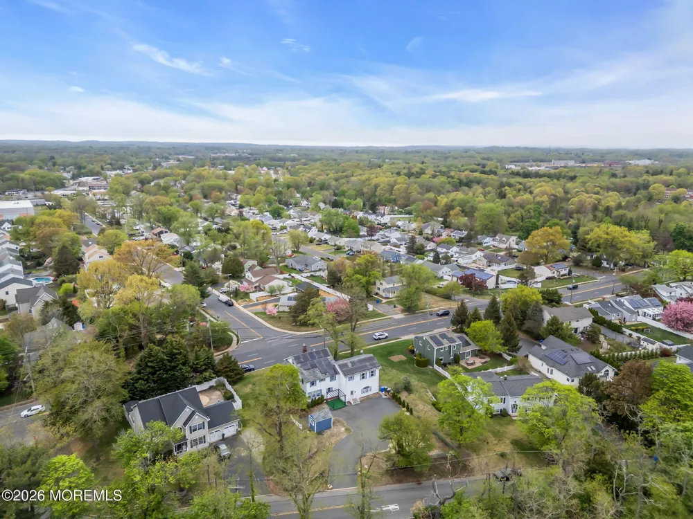 123 Reynolds Drive Eatontown, NJ 07724