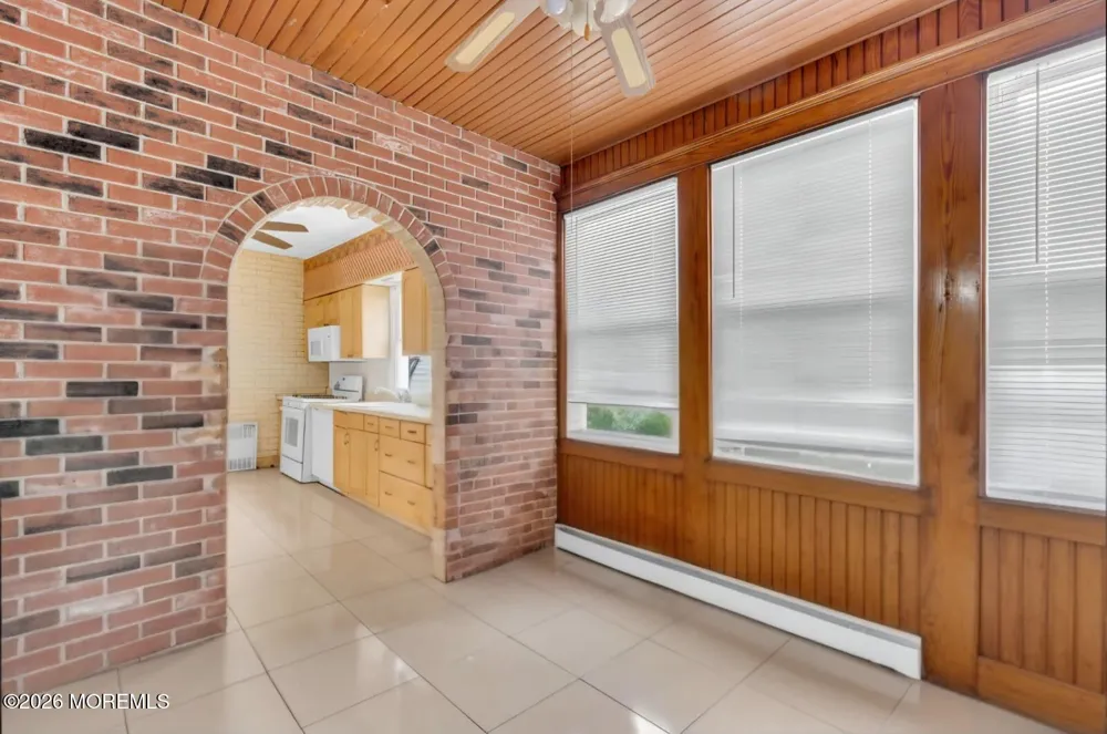 123 Reynolds Drive Eatontown, NJ 07724
