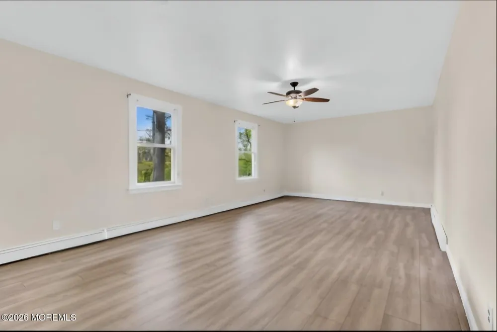 123 Reynolds Drive Eatontown, NJ 07724