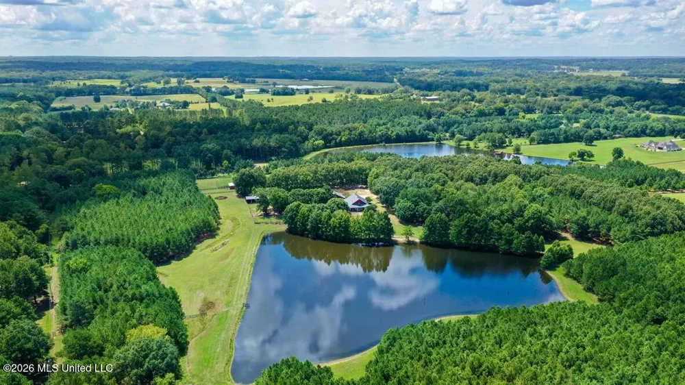 1454 Livingston Vernon Road Flora, MS 39071