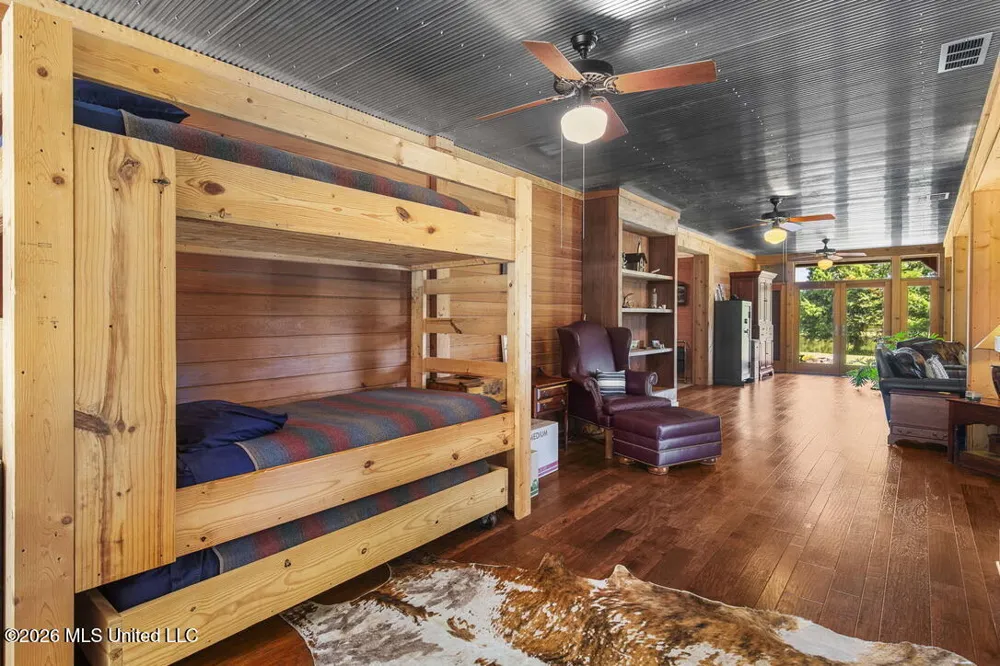 1454 Livingston Vernon Road Flora, MS 39071