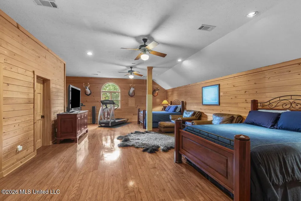 1454 Livingston Vernon Road Flora, MS 39071