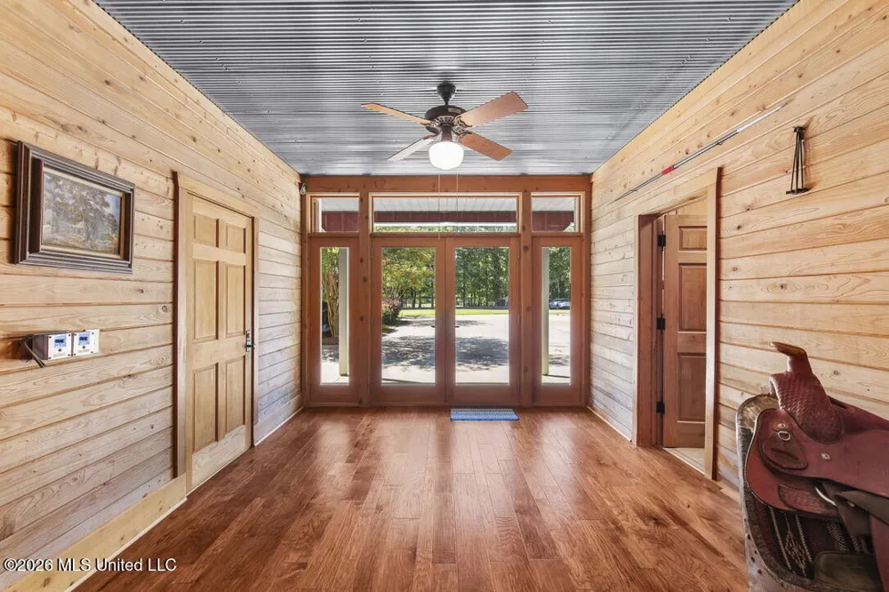 1454 Livingston Vernon Road Flora, MS 39071