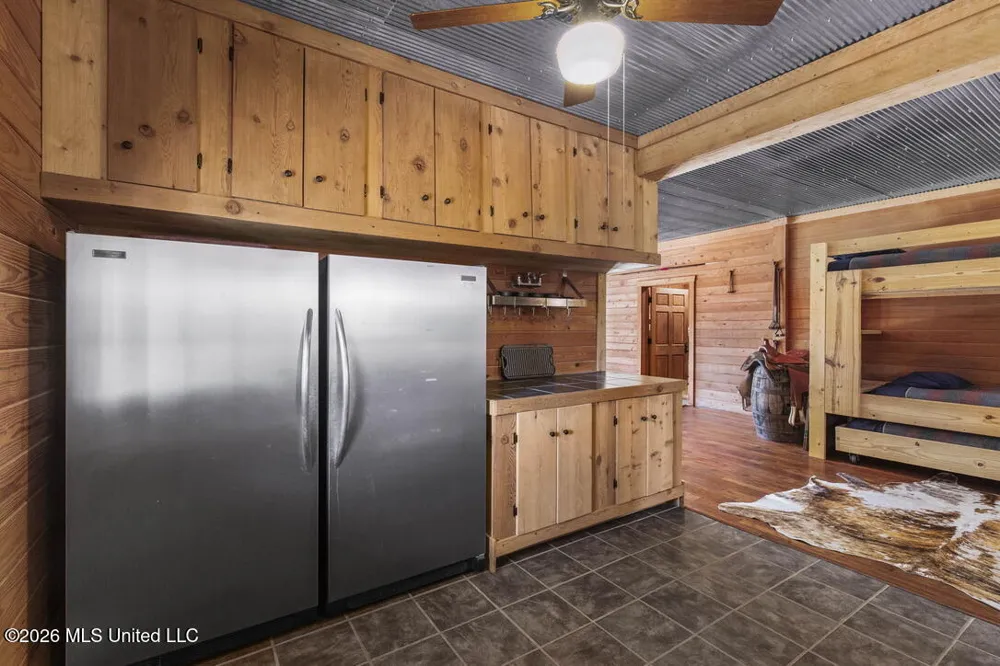 1454 Livingston Vernon Road Flora, MS 39071