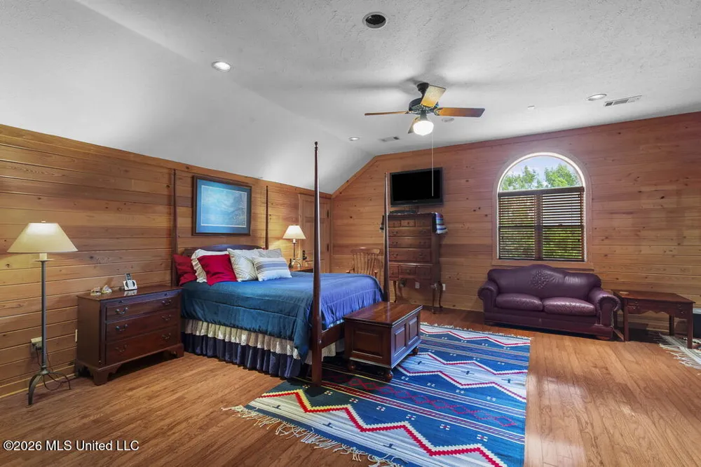 1454 Livingston Vernon Road Flora, MS 39071