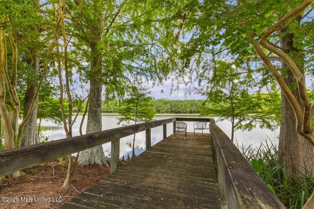 1454 Livingston Vernon Road Flora, MS 39071