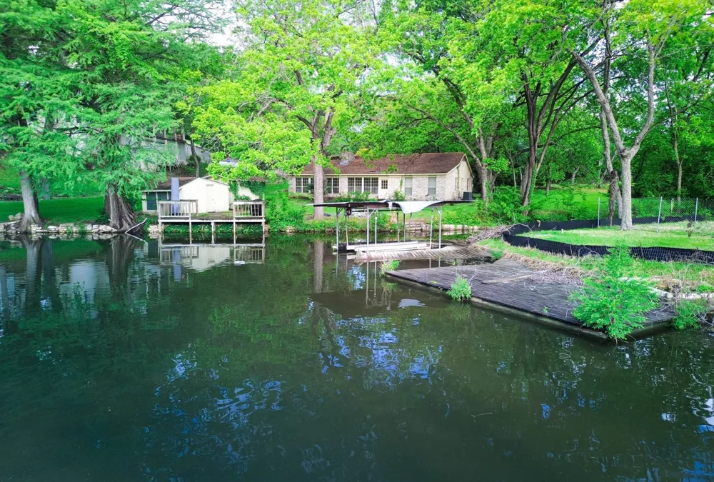 4703 Laguna Ln Austin, TX 78746