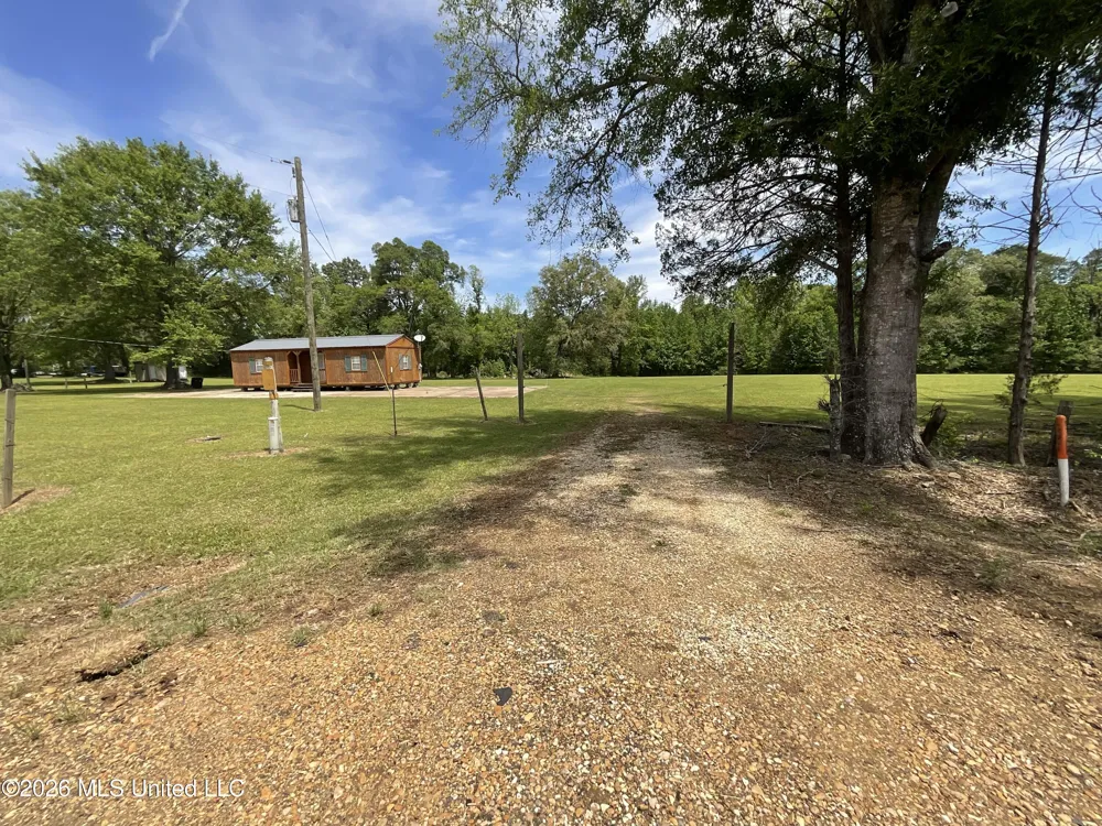 12007 Highway 16 E Benton, MS 39039