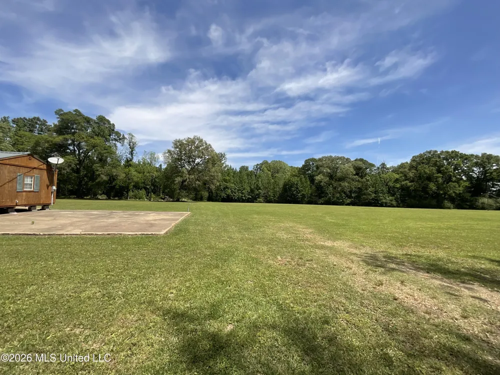 12007 Highway 16 E Benton, MS 39039