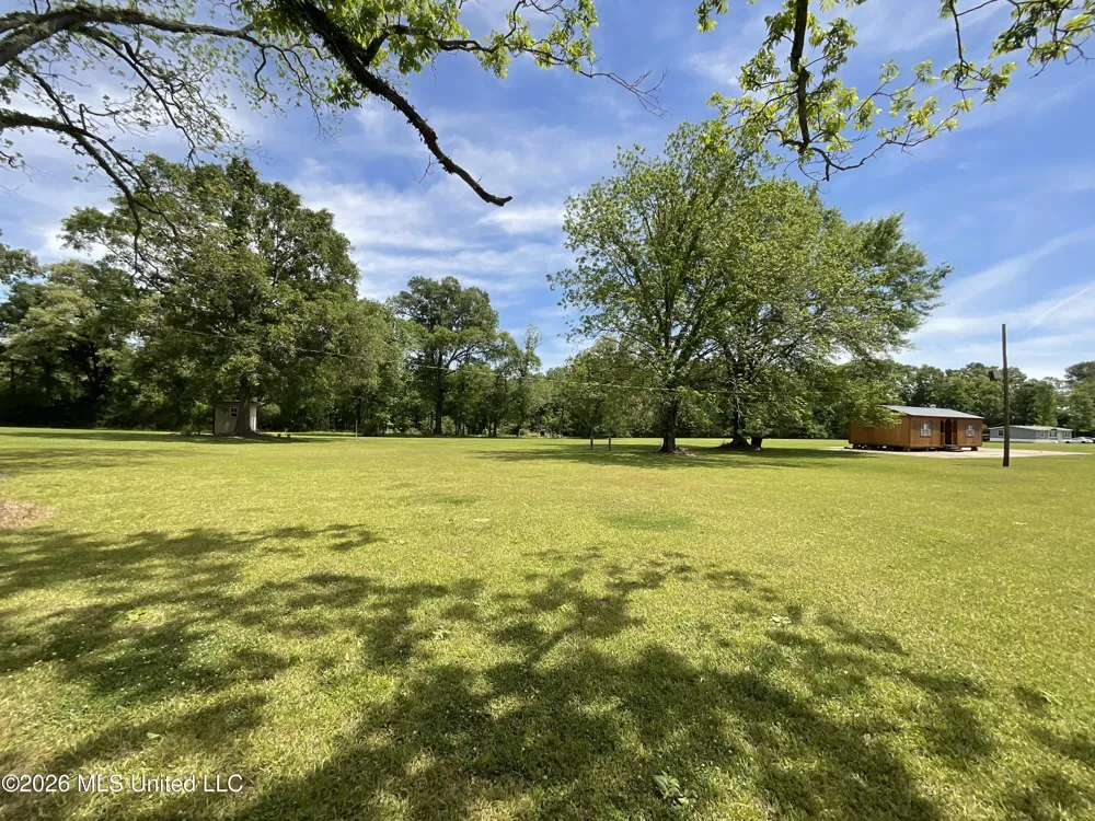 12007 Highway 16 E Benton, MS 39039