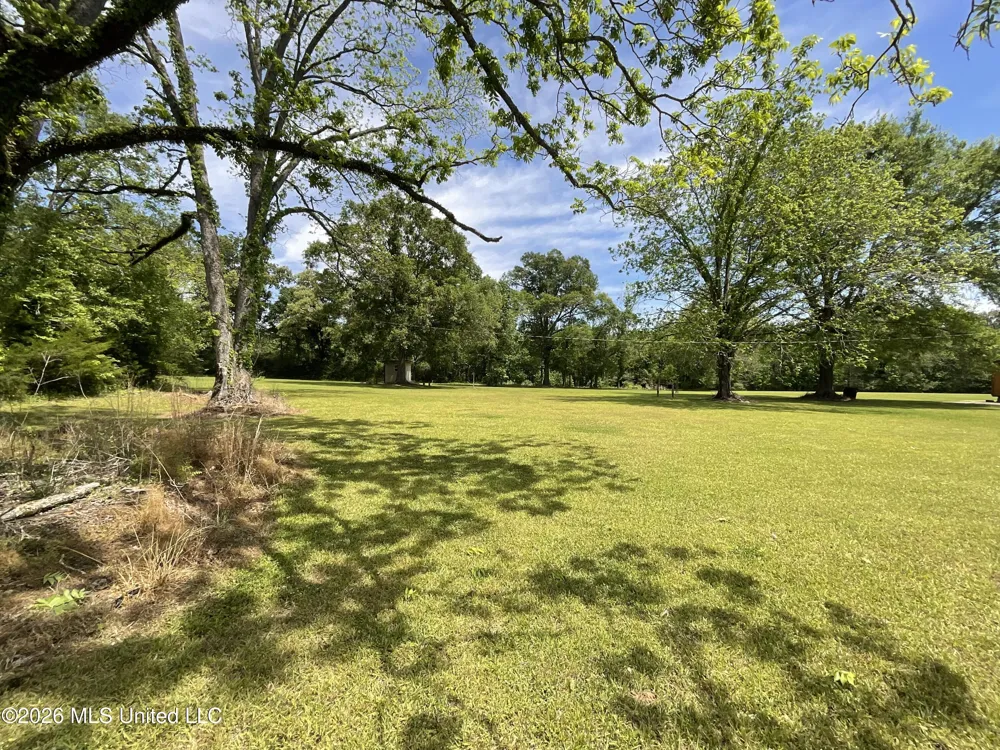 12007 Highway 16 E Benton, MS 39039