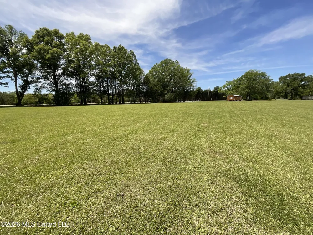 12007 Highway 16 E Benton, MS 39039