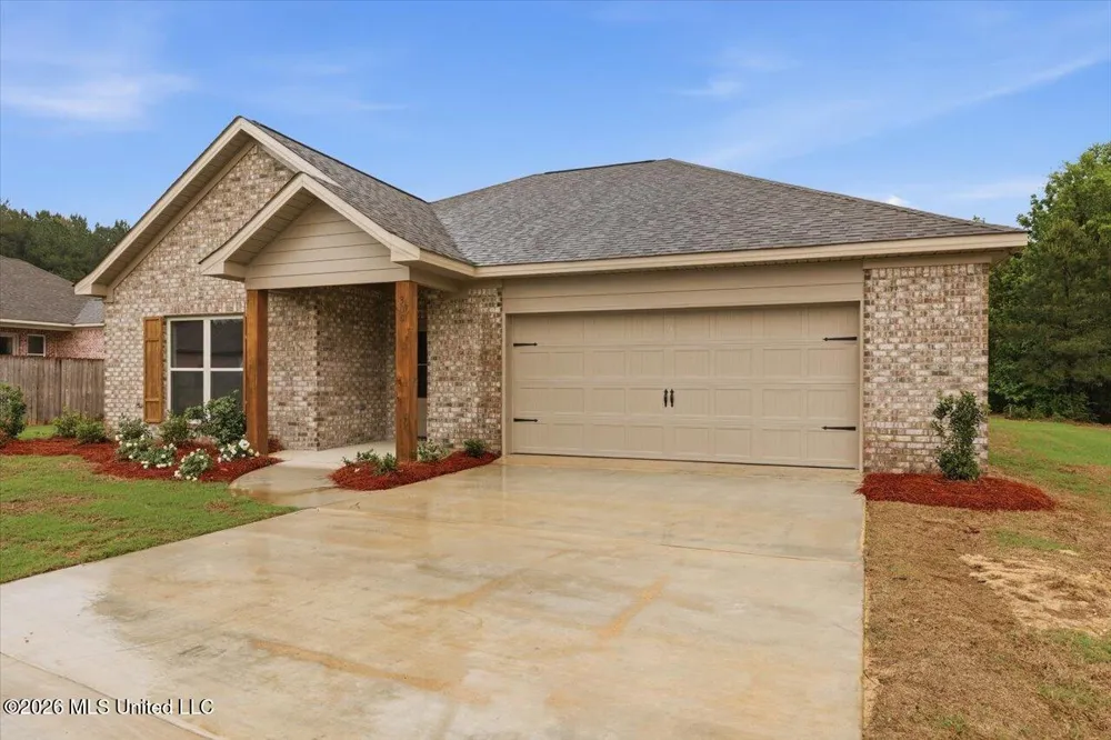 300 Courtney Lane Magee, MS 39111